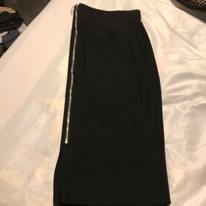 Nice black zipper skirt